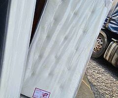 New  Sprung and foam  mattresses available at your home.
Best quality of mattress .
Waranty of 1year