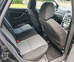 2010 Ford Focus - Image 6/8