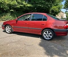 2001 Toyota Avensis