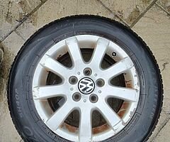 4 used 15" VW alloys