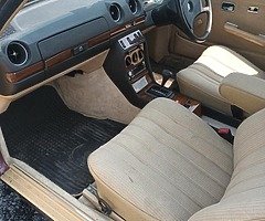 Mercedes 230CE - Image 6/9