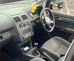 Vw Touran 2005 - Image 4/5
