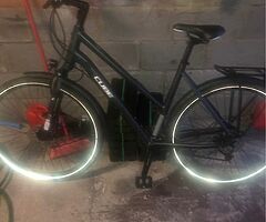 Cube touring excutive model - Image 4/4