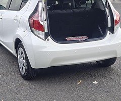 Toyota Aqua 2017 Self charging - Image 6/10