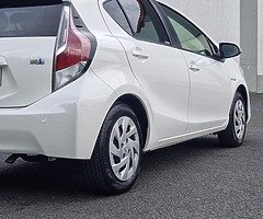 Toyota Aqua 2017 Self charging - Image 7/10