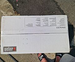Weber q2000 white