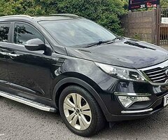 2012 kia sportage 2.0 CRDi AWD, 6 speed manaul