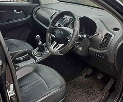 2012 kia sportage 2.0 CRDi AWD, 6 speed manaul - Image 6/10