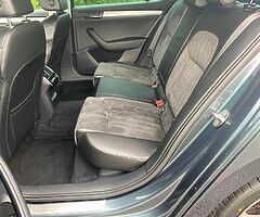 2017 (171) Skoda Superb 2.0 TDI SE Business Sportline Style - Image 8/10