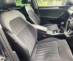 2017 (171) Skoda Superb 2.0 SE Business Sportline Style - Image 8/10