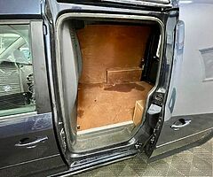 2016 Volkswagen Caddy 2.0 TDI - Image 10/10
