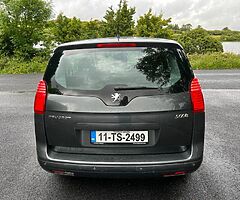 11 Peugeot 7 seater new Nct