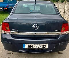 Opel Astra 1.2 diseal - Image 5/7