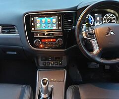 2019 MITSUBISHI OUTLANDER GH4S PLUG-IN HYBRID AUTOMATIC 4X4 SUV - Image 5/10