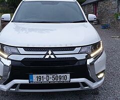 2019 MITSUBISHI OUTLANDER GH4S PLUG-IN HYBRID AUTOMATIC 4X4 SUV - Image 10/10