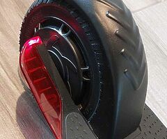 E - SCOOTER - Image 4/9