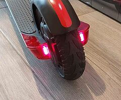 E - SCOOTER - Image 5/9