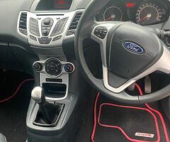 Ford Fiesta 1.4 diesel - Image 8/8