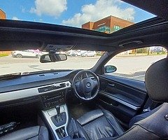 BMW e90 m sport automatic with sunroof and folding mirror