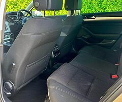 Volkswagen Passat 2016 - Image 7/8