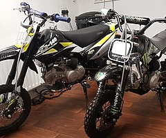 2017 BMW 325 - Image 3/8