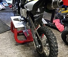 2017 BMW 325 - Image 8/8