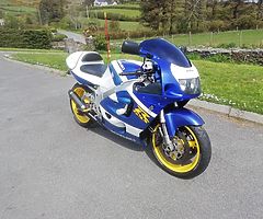 98 gsxr srad 750 - Image 7/8