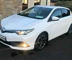 Bonnet Wanted for 2014 shape auris