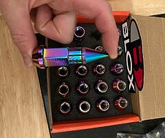 WHEEL NUT