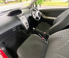 Toyota Yaris - Image 6/8