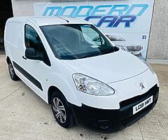 2013 Peugeot Partner