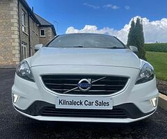 2016 Volvo V40 R-Design FINANCE FINANCE
