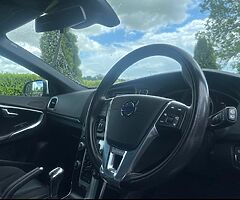2016 Volvo V40 R-Design FINANCE FINANCE