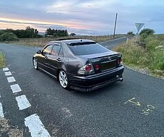 2000 Lexus IS 200 - Image 6/6