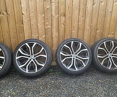 22 inch bmw x5 alloys and tires - Image 3/3