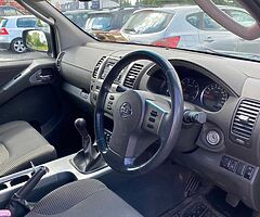 Nissan Pathfinder 4x4 7 seater