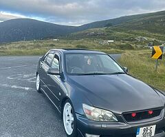 Lexus IS200