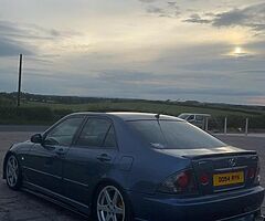 V8 IS200 - Image 5/5