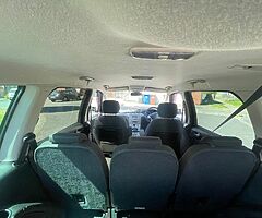 Ford Galaxy 2010 - Image 10/10