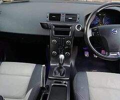 Volvo S40 2.0L - Image 6/9