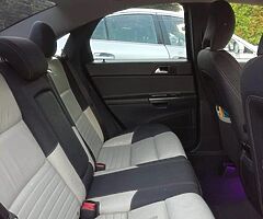 Volvo S40 2.0L - Image 7/9