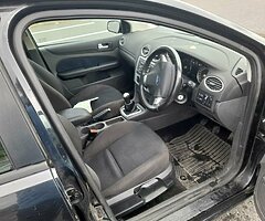 2005 Ford Focus - Image 6/10