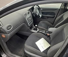 2005 Ford Focus - Image 8/10