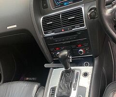 Audi Q7 - Image 8/10
