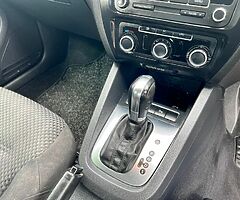 2013  Volkswagen Jetta automatic we finance - Image 6/10