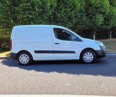 2017 Peugeot Partner 3 seater  - Image 5/10