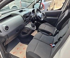 2017 Peugeot Partner 3 seater  - Image 9/10