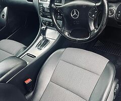 07 Mercedes C-Class Automatic - Image 4/9