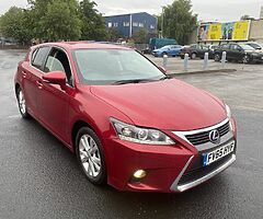 2016 Lexus IS 200 - Image 6/10