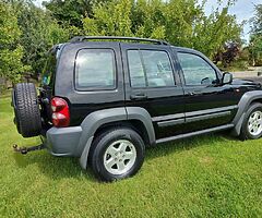 2006 Jeep Cherokee - Image 4/10